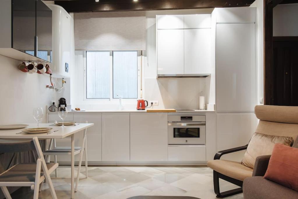 Ad2B Apartment, 300M From Cathedral With 2Br Seville Exterior photo