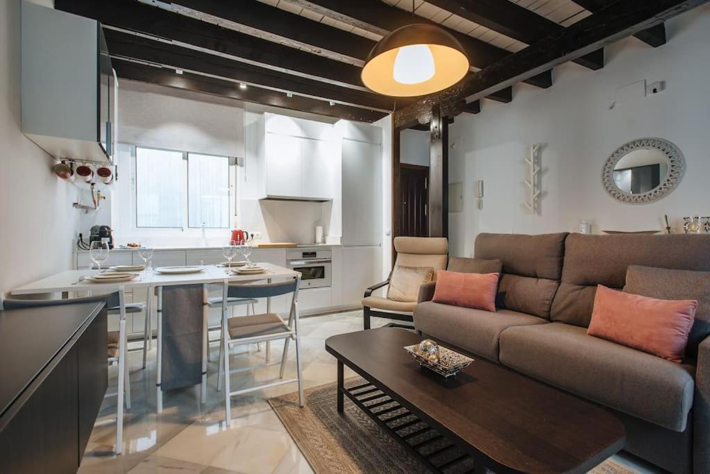 Ad2B Apartment, 300M From Cathedral With 2Br Seville Exterior photo