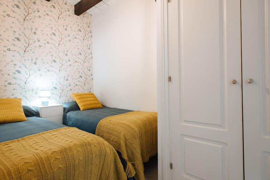 Ad2B Apartment, 300M From Cathedral With 2Br Seville Exterior photo