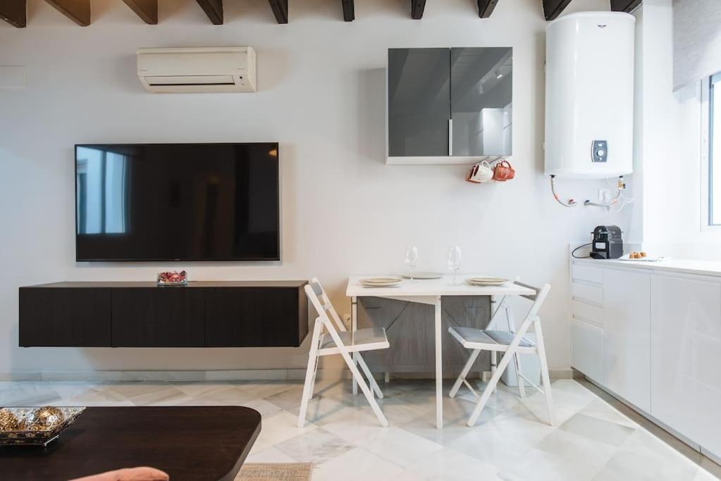 Ad2B Apartment, 300M From Cathedral With 2Br Seville Exterior photo