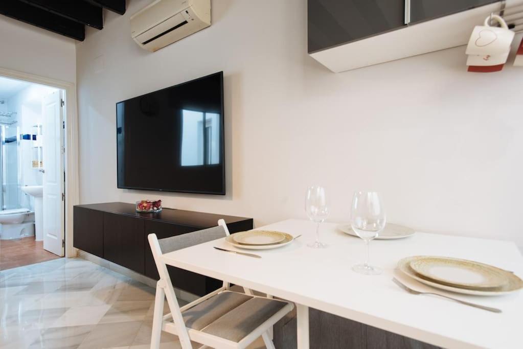 Ad2B Apartment, 300M From Cathedral With 2Br Seville Exterior photo